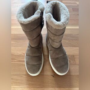 New Aquatalia Women's Beige Alcee Faux Fur Lined Bootie Boot Shoes Size 7.5